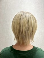 ビス ヘア アンド ビューティー 西新井店(Vis Hair＆Beauty)&nbsp;ショートウルフでくびれ効果のホワイトベージュカラー
