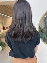 アーバン(URBAN.)&nbsp;【透明感たっぷり柔らかグレージュ】KANAKO