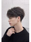 フェザーパーマ×センターパート|軽さと色気の王道スタイル