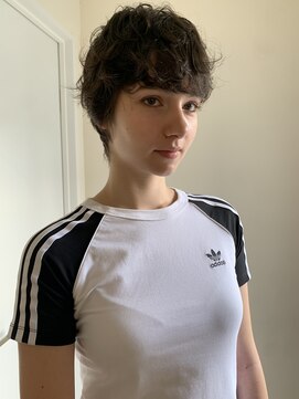 ペレ 原宿(PELE) ダークパープルナチュラルショート夏のヘアアレンジ原宿