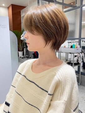 ヘッズ 高木瀬店(HEADS) 丸みショート マッシュショート ベージュカラー 髪質改善 20代