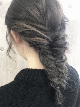 ライフ 湘南台(Life) お洒落なイヤリングカラー♪