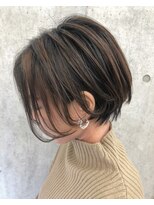 エフ ナカイタバシ(F)&nbsp;前下がりハンサムショート×NOブリーチハイライト