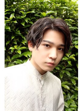 シトリ(ShitoRe) 前下がりセンターパート