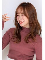 アミュレ(Amule)&nbsp;春夏オススメショコラピンクゆるふわミディ小顔バング丸顔面長