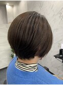 ショートボブ×グレージュ