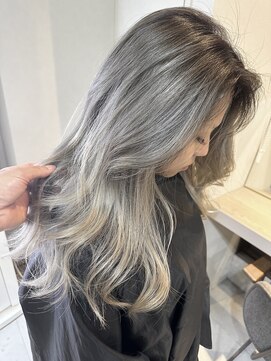 リア 近鉄八尾店(Lia) バレイヤージュ