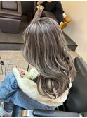前髪ハイライトカラー似合わせカットウェーブミディアム