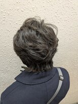 シザーズ(scissors)&nbsp;カルマパーマ、センターパート