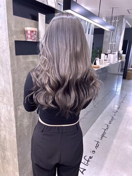 キング(K!ng) 縮毛矯正髪質改善ハイライトレイヤーカット楠葉美容室エクステ