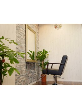 ハイキャリアstylist×プチプラで通えるプライベートSalonをお探しの方に◎落ち着けるサロンタイムをご提供