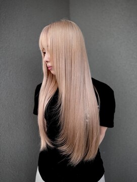 クオン 伊勢崎(QUON.) ホワイトベージュ