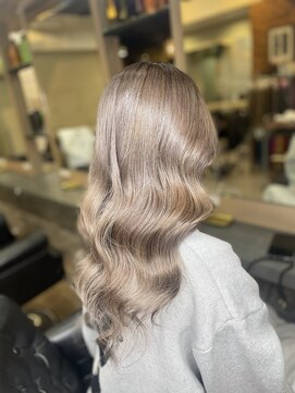 ラピス 横浜(Lapis) グレージュカラー