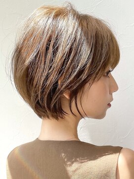 ヨリ トウキョウ(yori Tokyo) 似合わせカット30代40代50代ショートボブくびれレイヤーカット