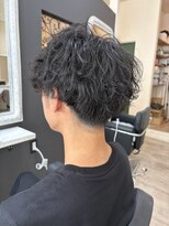 ユラ(YURA)&nbsp;メンズパーマ　ツイスパ【姫路/姫路駅/韓国風】