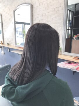 リースヘアーアート(LLIEHTH HAIR ART) ブルーグレージュカラー