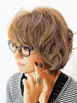 ラックスビールーチェ 沖縄那覇イオンモール店(LUXBE LUCE) アパレル店長ヘアー