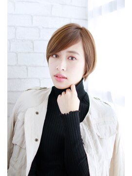 シュプール ダブル ラウンジ(SPUR W-Lounge) 丸みボブショート