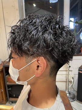 ワンコア (ONE CORE) センターパート【ツイストスパイラル】スキンフェード