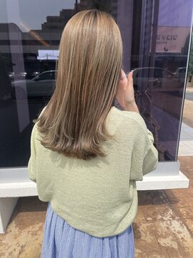 ヴァンカウンシル 津店(VAN COUNCIL) 透明感あるピスタチオグレージュ