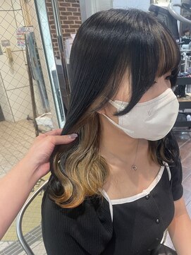 ヘアーアンドメイク ビス(HAIR&MAKE bis) 一回ブリーチでできるインナーカラー【加藤沙久楽】