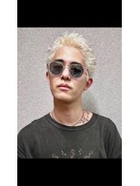 グナスティバイダムディー トウキョウ(GNASTY by DAMDEE TOKYO)&nbsp;スパイキーショート×ホワイトカラー