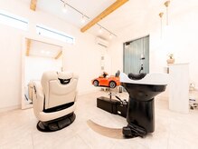 ゆったりお寛ぎできるサロンです♪