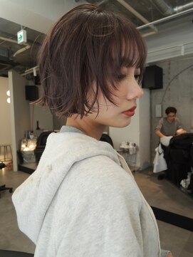 シティ(sity.) ミニボブ　顔まわりカット　グレージュカラー　天神大名