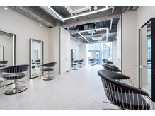 ジュイル ハラジュク(JEWIL HARAJUKU)の雰囲気（[カラー/縮毛矯正/ブリーチなしダブルカラー/ブリーチ/学割U24]）