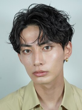 テン 心斎橋(tenn.) 心斎橋フェザーパーマフェザーショートセンターパート20代緩め