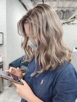 LIAH【リア】【3月上旬NEW OPEN(予定)】 【LIAH】バレイヤージュ×ウェーブミディ/白髪ぼかし/髪質改善/