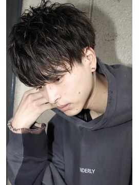 ネイビー(NAVY) カリアゲで作る横顔イケメン  ニュアンスパーマで 菅田将暉 髪型