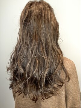 アクトゥス(AEQUITAS) ベージュブラウンハイライトロブ【池袋/20代/30代/40代】