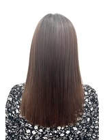 ココ 本八幡(KOKO)&nbsp;黒髪クラゲヘアーオリーブグレー小顔ココアベージュミディアム