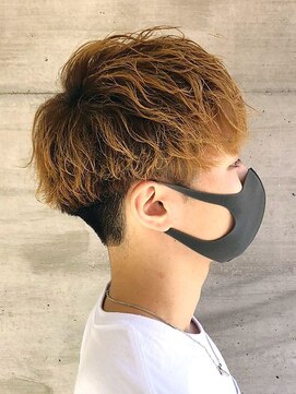 ヘアークリエイ トポライトウィロー 烏丸(Hair Create Polite willow) 無造作メンズベリーショート☆ツーブロックイエローブラウン