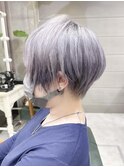 シルバーカラーツーブロックマッシュショート  ウルフハイライト