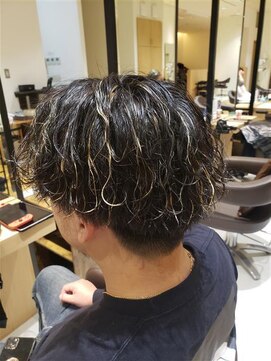 ユニックス イオンモール川口前川店(UNIX) 波巻きハイライトカラー