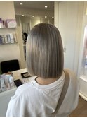 ホワイトベージュ