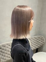 ジルバイジアン(JILL by GIEN)&nbsp;外ハネ切りっぱなしボブ@sarina