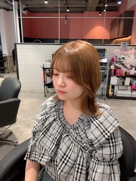 リーオオサカ(Lee Osaka) ヘーゼルベージュ