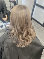 アイ(_i)&nbsp;ミルクティーベージュ