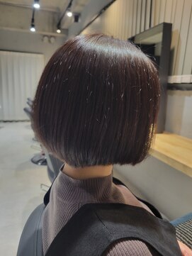 オペラバイジーナ(OPERA by ZINA) 首元すっきりボブ