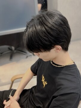 ジーナ 天神(Zina) 毛流れセンターパート