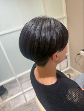 トッカ 高槻店(tocca) レディース刈り上げ