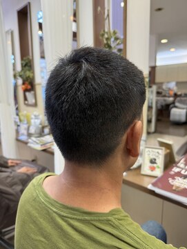 コアフィールフィス(COIFFURE fils) 新規お得クーポンあり【見附　今町】メンズ短めスタイル