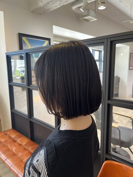 スカイ(sky) イングラショートボブ
