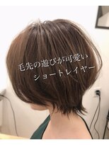 ノア(Noa) 毛先の遊びが可愛いショートレイヤー