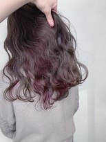 モルニ(MORNI)&nbsp;インナーカラー_マロンベージュ Aラインボブ かきあげ