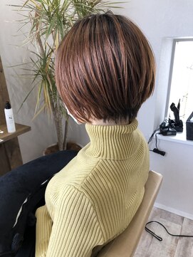 シキ(C key) ショートボブ