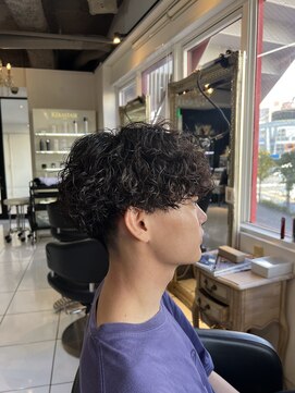 アイズ 海老名(AIZU) 波巻きスパイラルパーマ 波巻きパーマ スパイラルパーマ